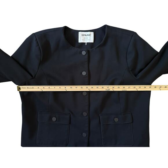 SPANX Black Ponte Lady Cropped Modern Structured Button-Front Jacket Size 3X/3T - Picture 5 of 11